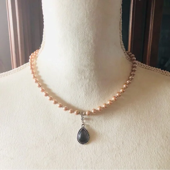 Handcrafted repurpose grey moon glow teardrop pendant Czech glass Pearl necklace - Picture 2 of 9